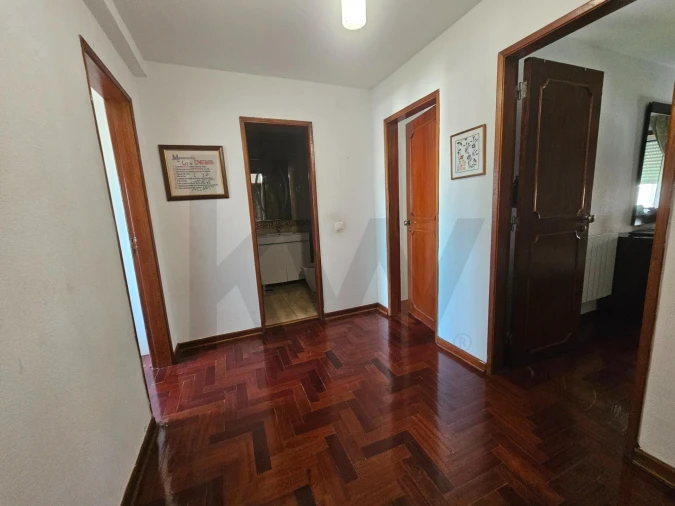Apartamento T3 para Venda em Santo Antonio dos Olivais Foto 37