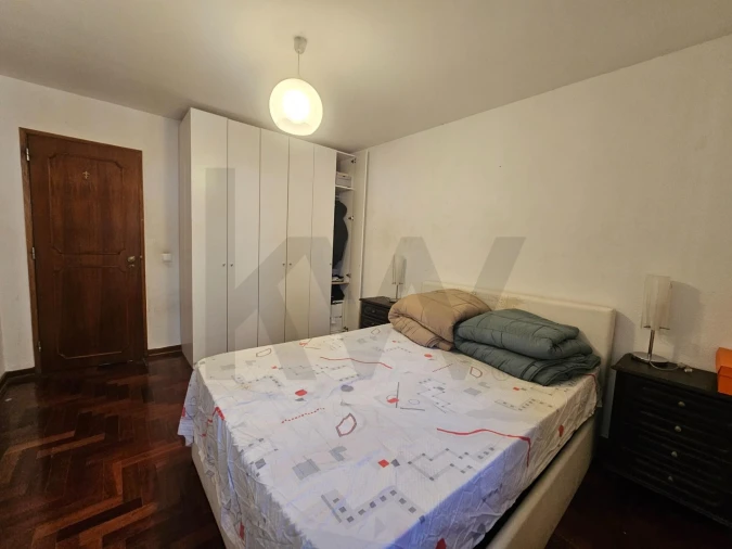 Apartamento T3 para Venda em Santo Antonio dos Olivais Foto 21