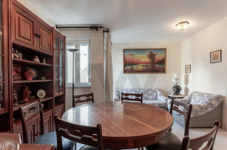 Apartamento T3 para Venda em Marvila Foto 3