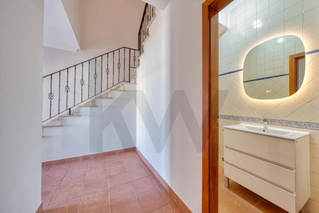 Moradia T4 para Venda em Fazendas de Almeirim Foto 18