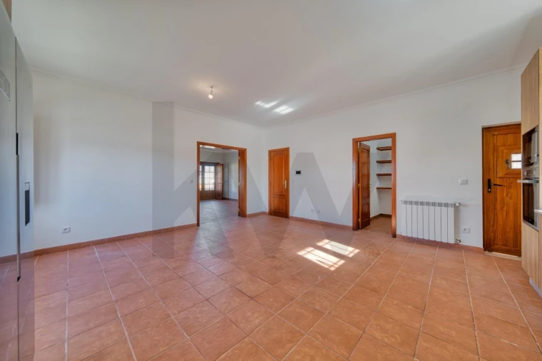 Moradia T4 para Venda em Fazendas de Almeirim Foto 10