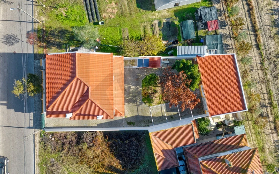 Moradia T4 para Venda em Fazendas de Almeirim Foto 3