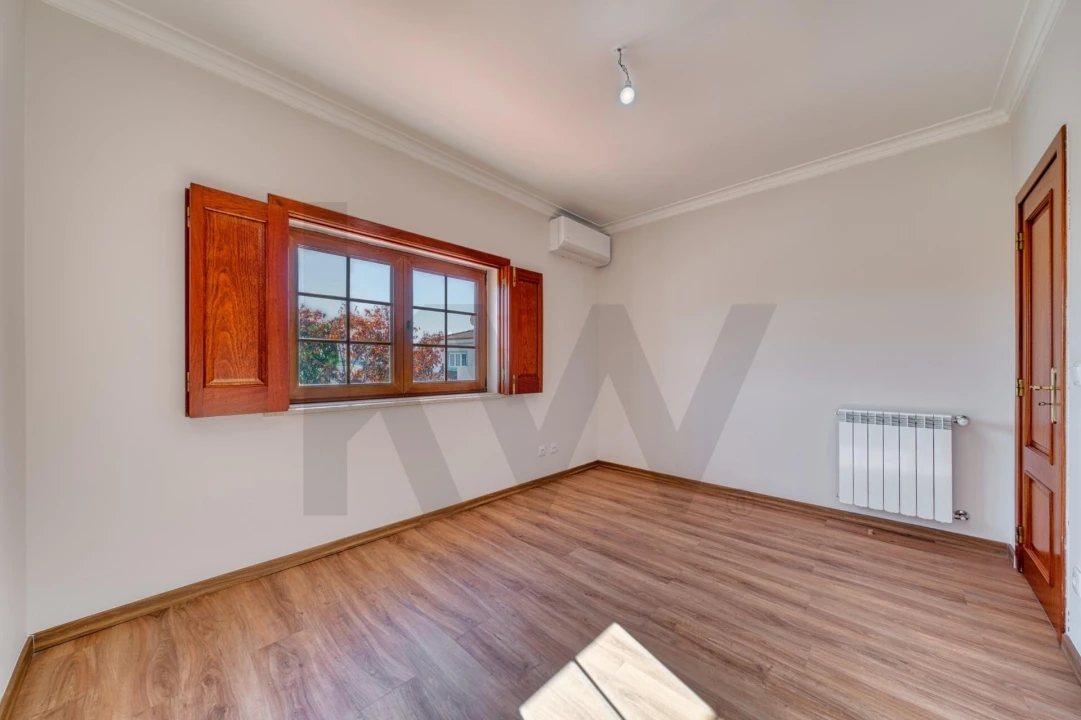 Moradia T4 para Venda em Fazendas de Almeirim Foto 33