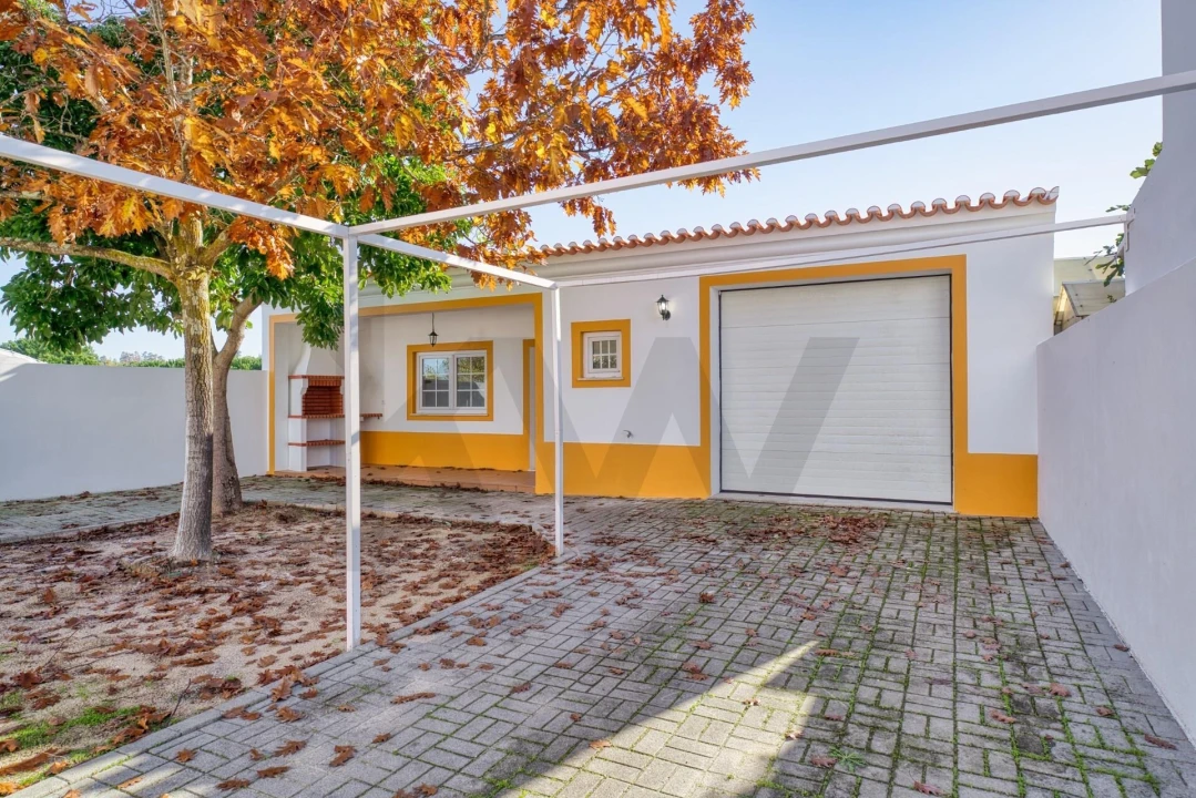 Moradia T4 para Venda em Fazendas de Almeirim Foto 36