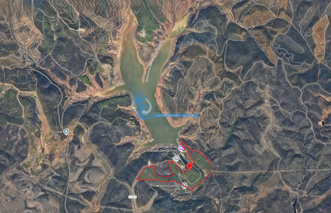 Terreno para Venda em Lagos (São Sebastião e Santa Maria) Foto 2