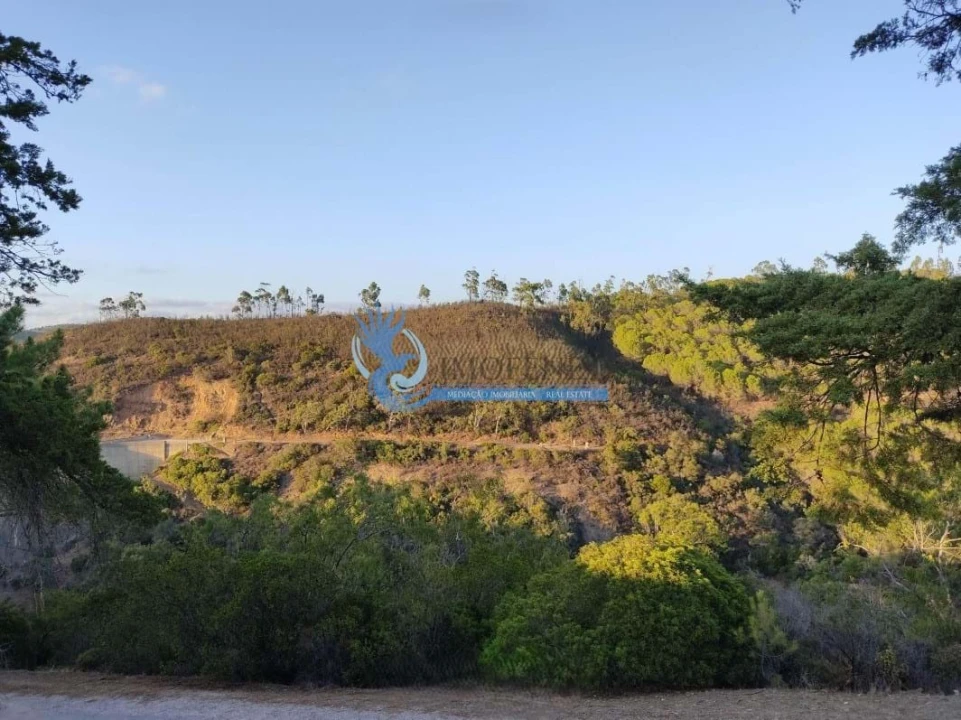 Terreno para Venda em Lagos (São Sebastião e Santa Maria) Foto 6