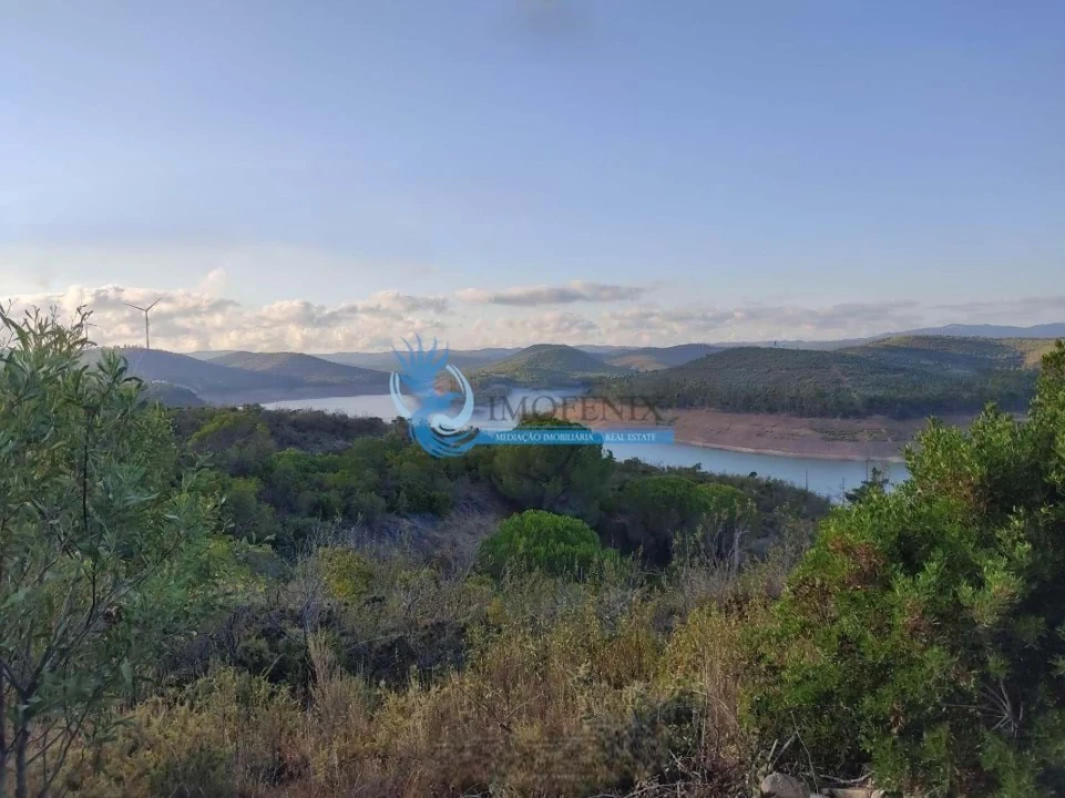 Terreno para Venda em Lagos (São Sebastião e Santa Maria) Foto 4