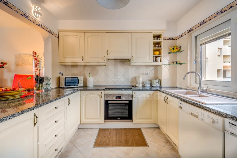 Apartamento T3 para Venda em Ferragudo Foto 35