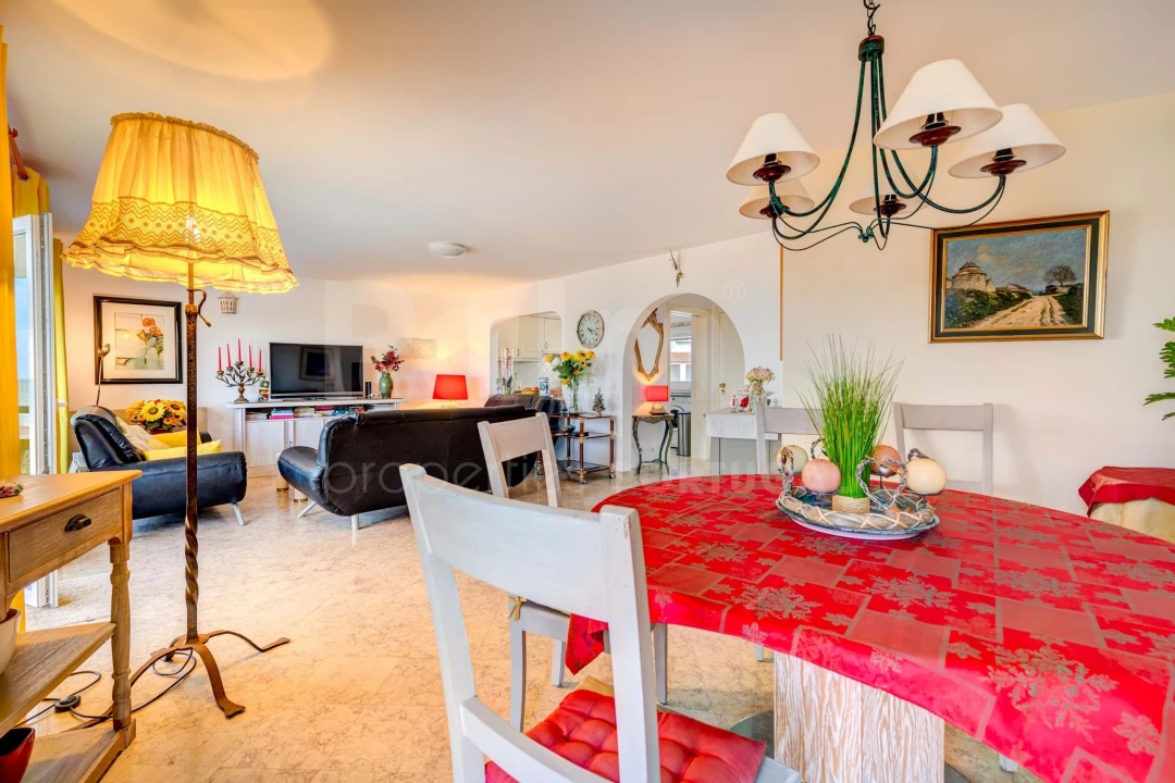 Apartamento T3 para Venda em Ferragudo Foto 33