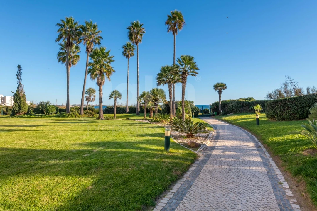 Apartamento T3 para Venda em Ferragudo Foto 47