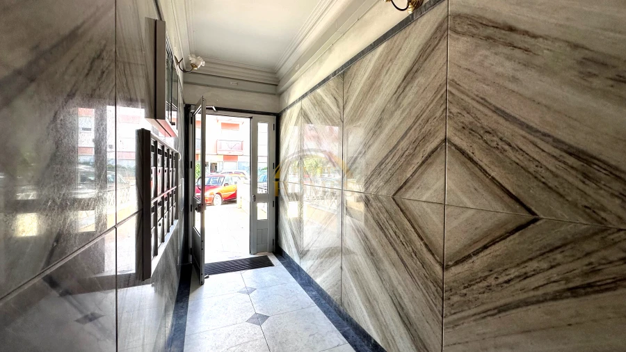 Apartamento T2 para Venda em Algés, Linda-A-Velha e Cruz Quebrada-Dafundo Foto 19