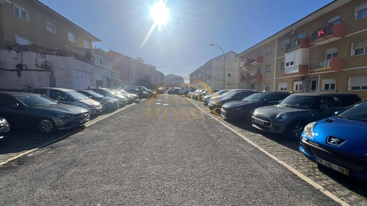 Apartamento T2 para Venda em Algés, Linda-A-Velha e Cruz Quebrada-Dafundo Foto 25