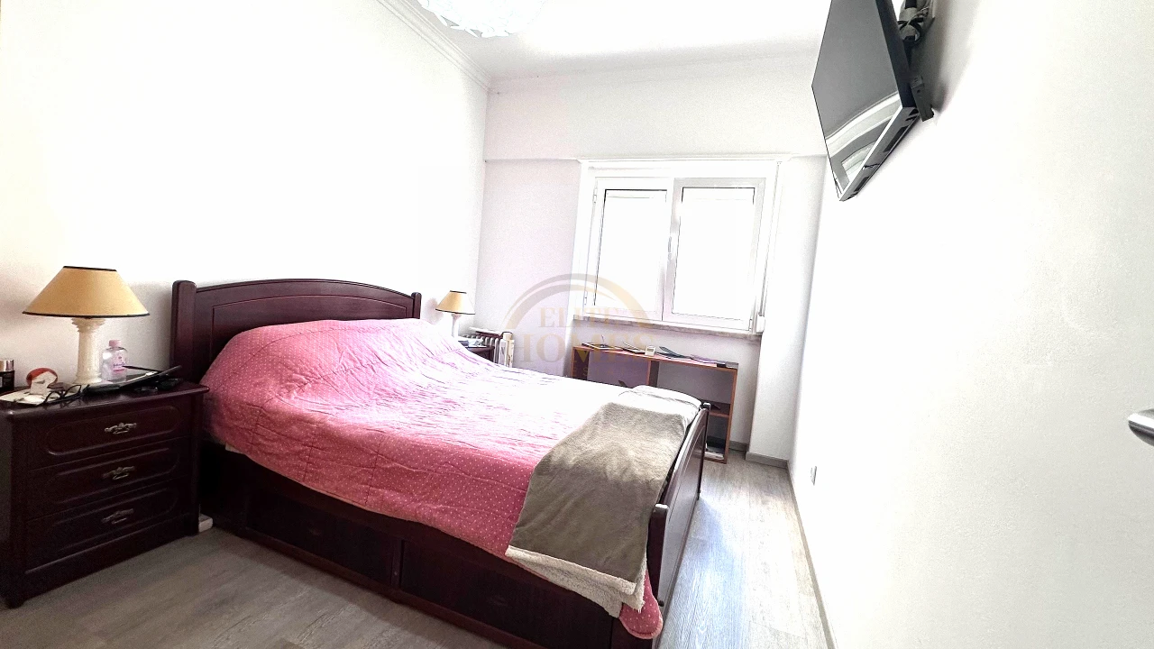 Apartamento T2 para Venda em Algés, Linda-A-Velha e Cruz Quebrada-Dafundo Foto 12