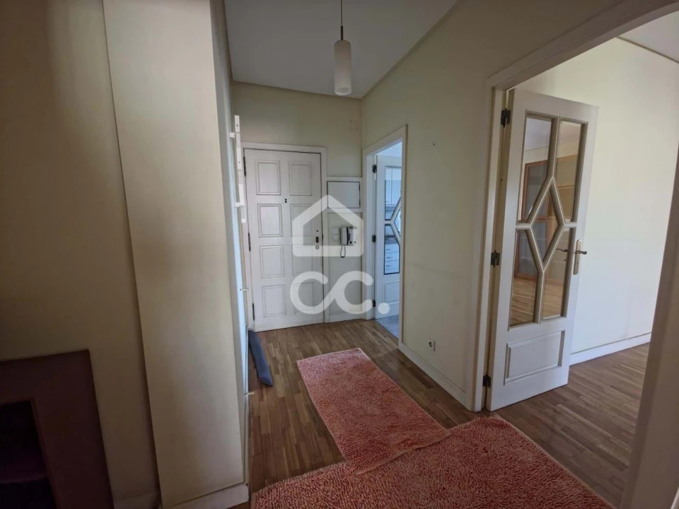 Apartamento T2 para Venda em Fermentões Foto 2