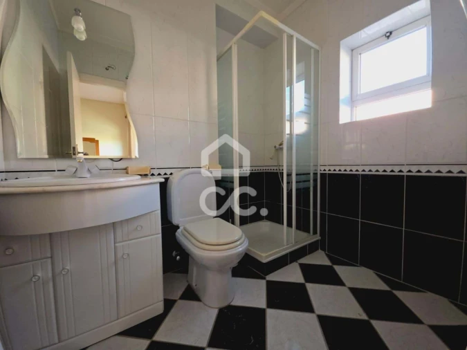 Apartamento T2 para Venda em Fermentões Foto 17