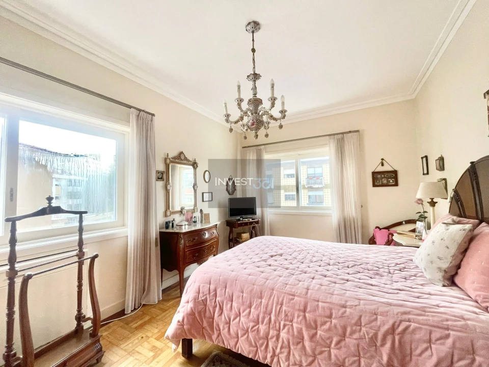 Moradia T6 para Venda em Paranhos Foto 23