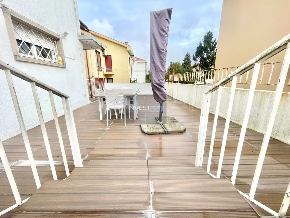 Moradia T6 para Venda em Paranhos Foto 9