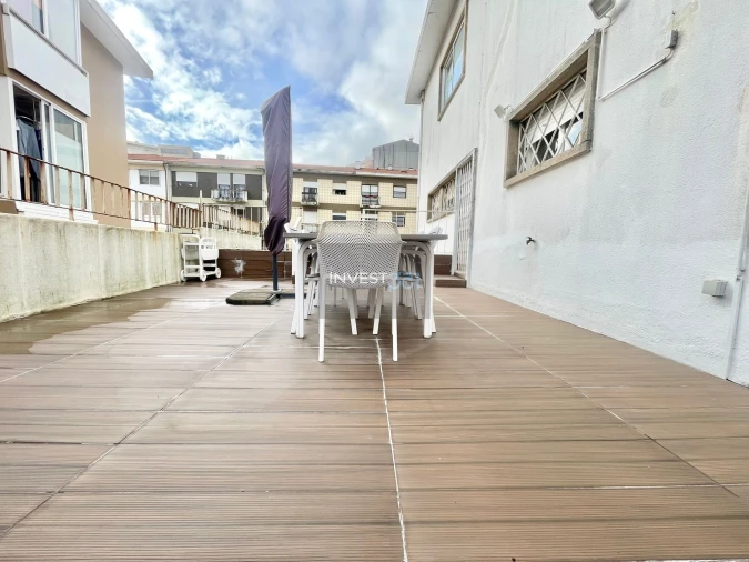 Moradia T6 para Venda em Paranhos Foto 8