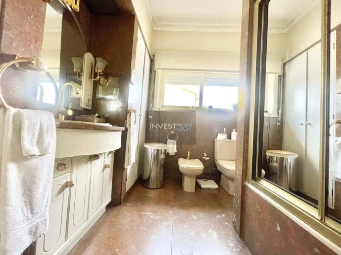 Moradia T6 para Venda em Paranhos Foto 18