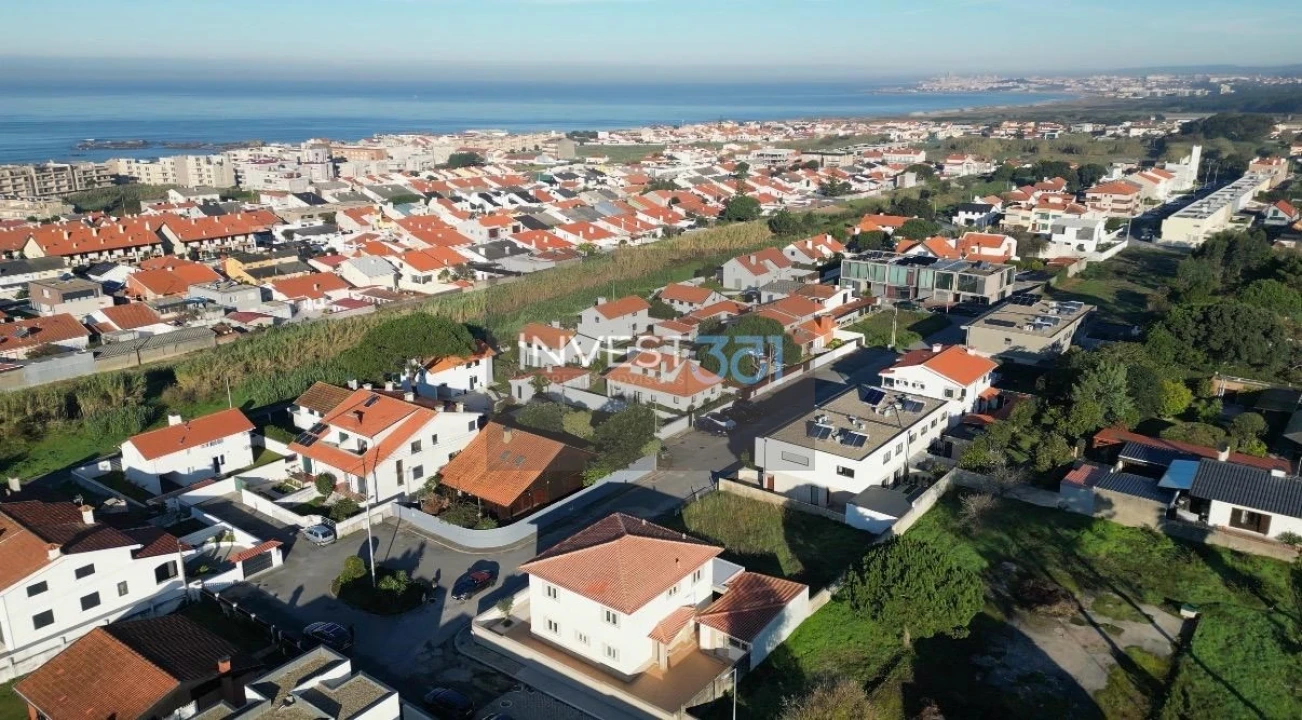 Moradia T3 para Venda em Vila Chã Foto 35