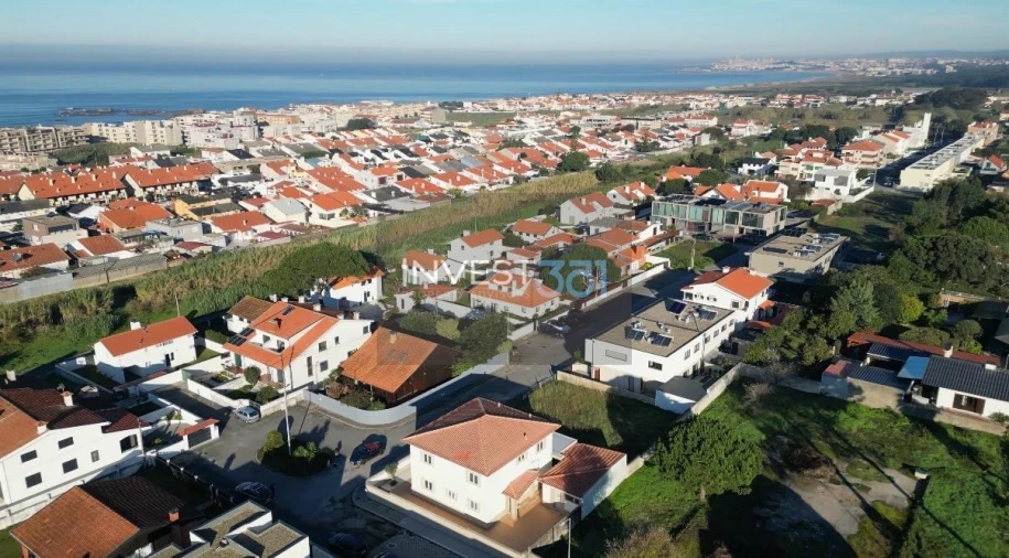 Moradia T3 para Venda em Vila Chã Foto 35