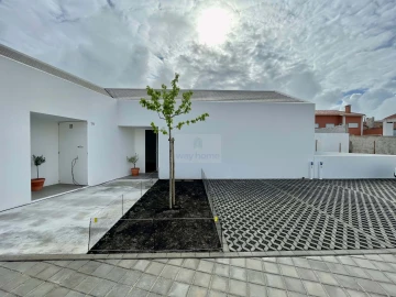 Moradia T2 para Venda em Lourinhã e Atalaia