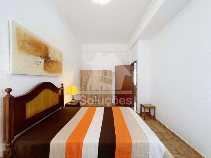 Apartamento T3 para Arrendamento em Portimão Foto 8