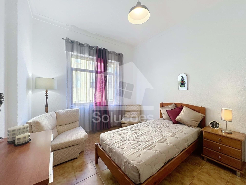 Apartamento T3 para Arrendamento em Portimão Foto 13