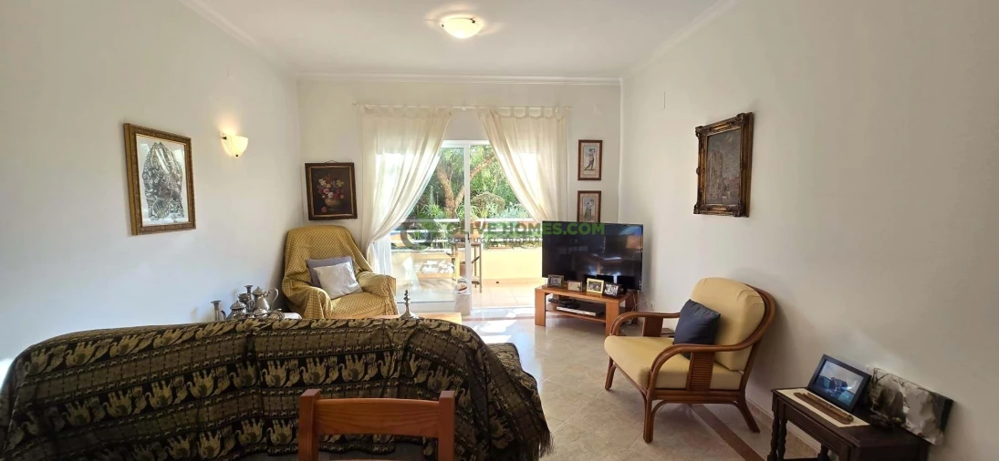Apartamento T2 para Venda em Quarteira Foto 16