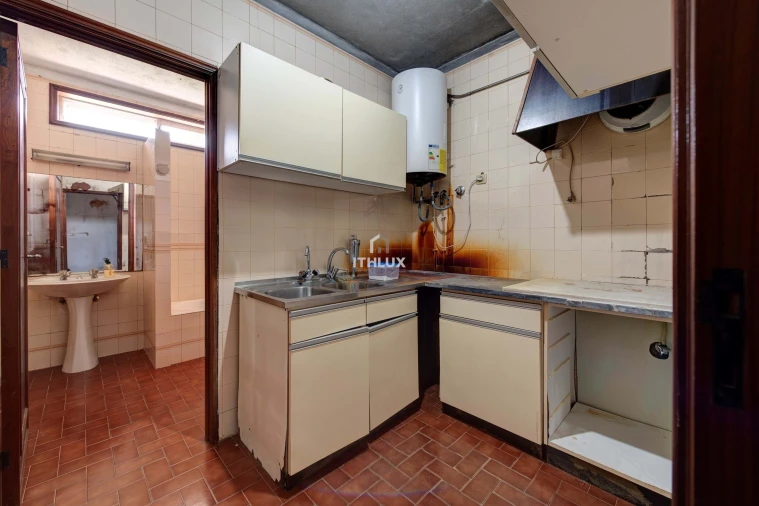 Moradia T8 para Venda em Arcozelo Foto 64