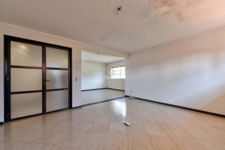 Moradia T8 para Venda em Arcozelo Foto 41