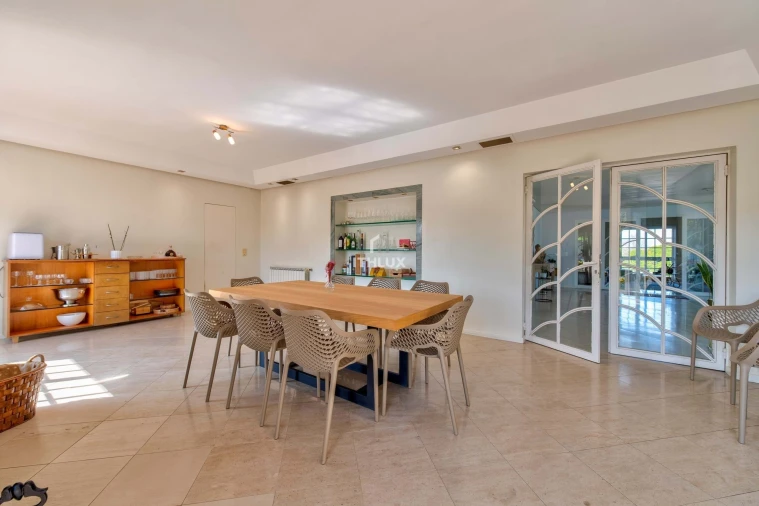 Moradia T8 para Venda em Arcozelo Foto 17