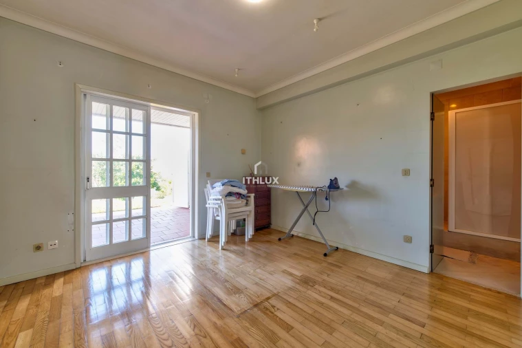 Moradia T8 para Venda em Arcozelo Foto 35