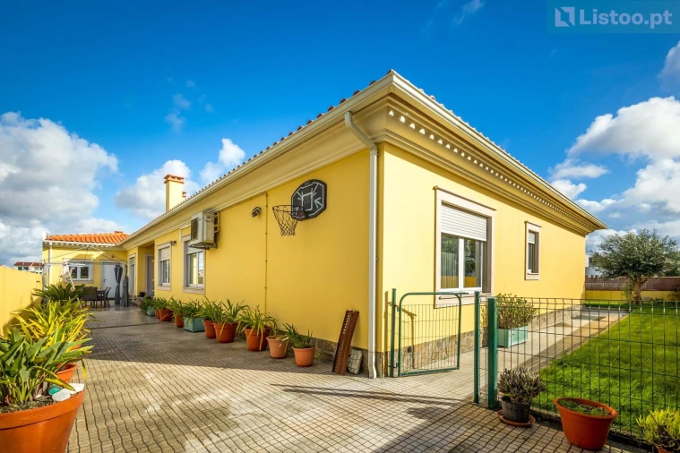 Moradia T5 para Venda em Marinha Grande Foto 4