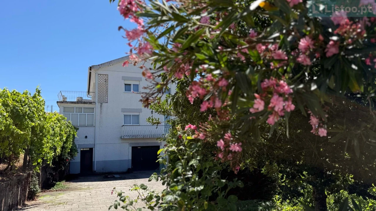 Moradia T4 para Venda em Gouveia (São Pedro e São Julião) Foto 38