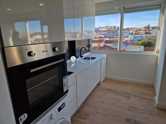 Apartamento T4 para Venda em Águas Livres Foto 6