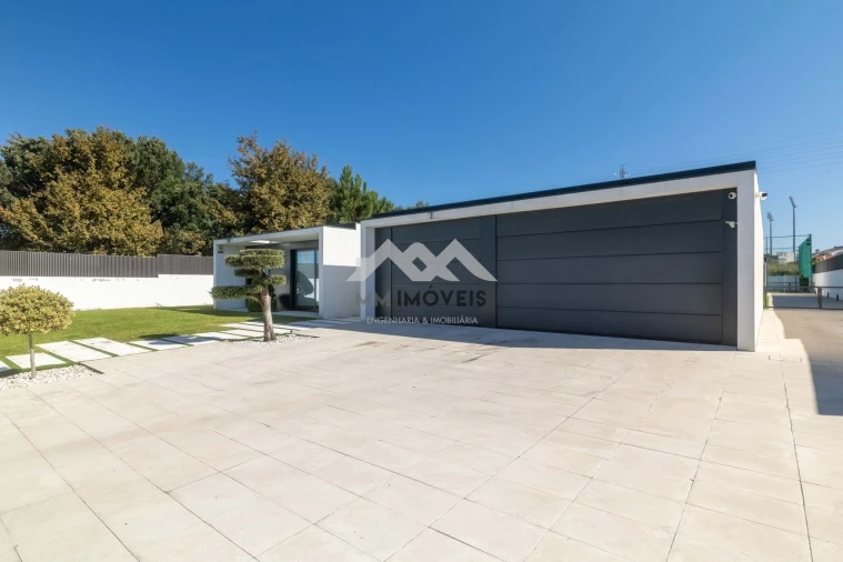 Moradia T5 para Venda em Bougado (São Martinho e Santiago) Foto 88