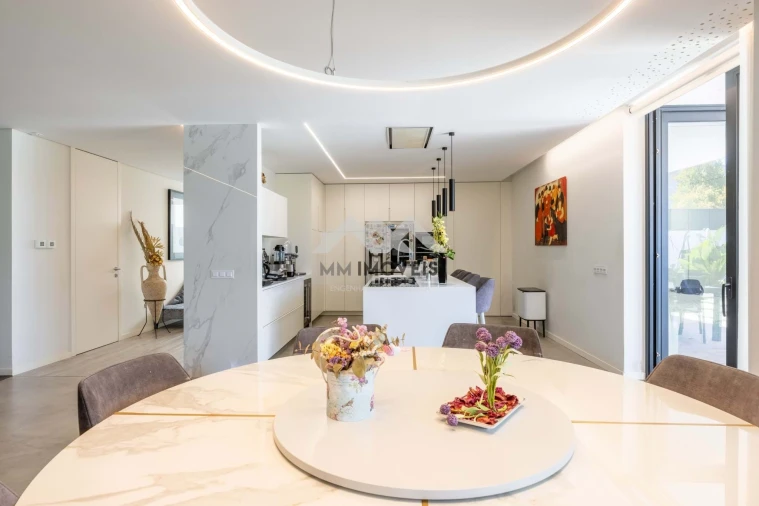 Moradia T5 para Venda em Bougado (São Martinho e Santiago) Foto 39