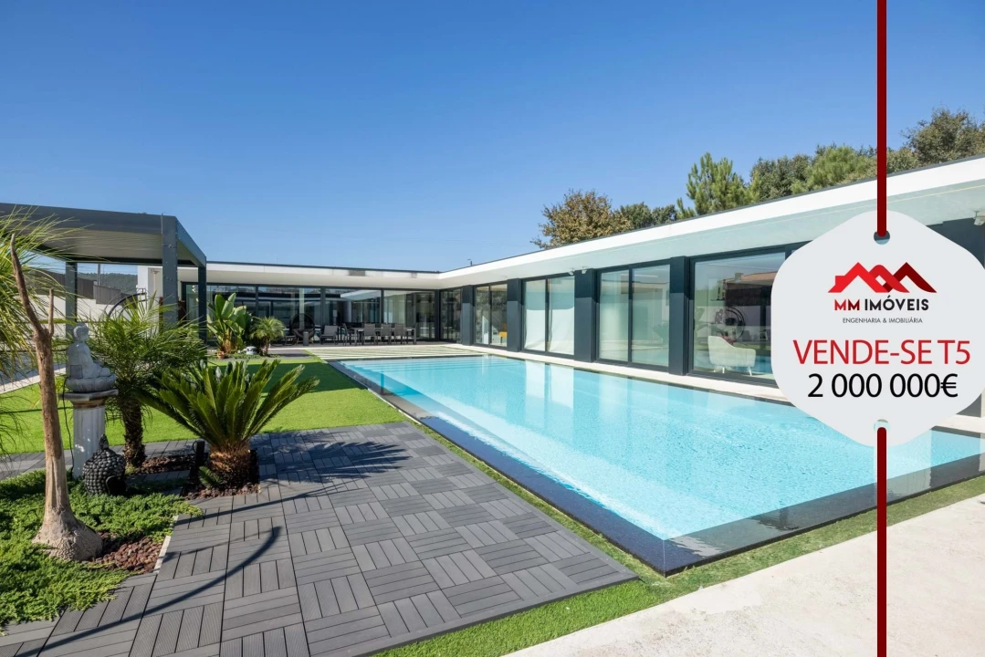 Moradia T5 para Venda em Bougado (São Martinho e Santiago) Foto 1