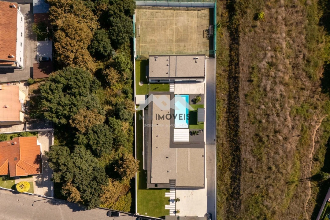 Moradia T5 para Venda em Bougado (São Martinho e Santiago) Foto 46