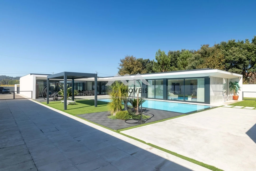 Moradia T5 para Venda em Bougado (São Martinho e Santiago) Foto 98