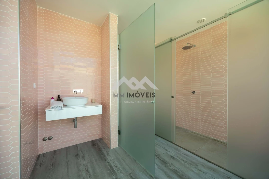 Moradia T5 para Venda em Bougado (São Martinho e Santiago) Foto 30