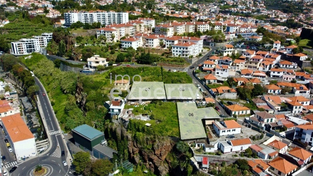 Terreno para Venda em Funchal (São Pedro) Foto 2
