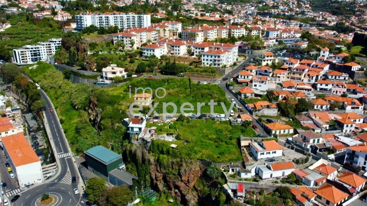 Terreno para Venda em Funchal (São Pedro) Foto 18