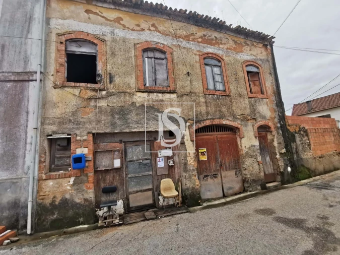 Moradia T3 para Venda em Moita Foto 2