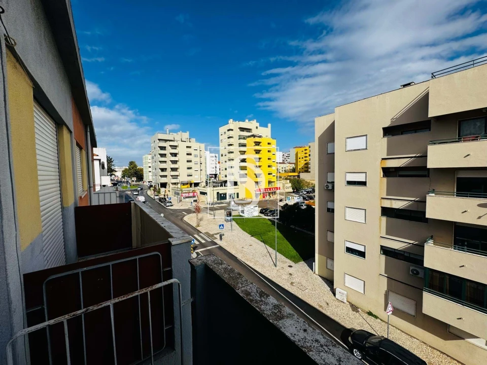 Apartamento T2 para Venda em Barreiro e Lavradio Foto 32