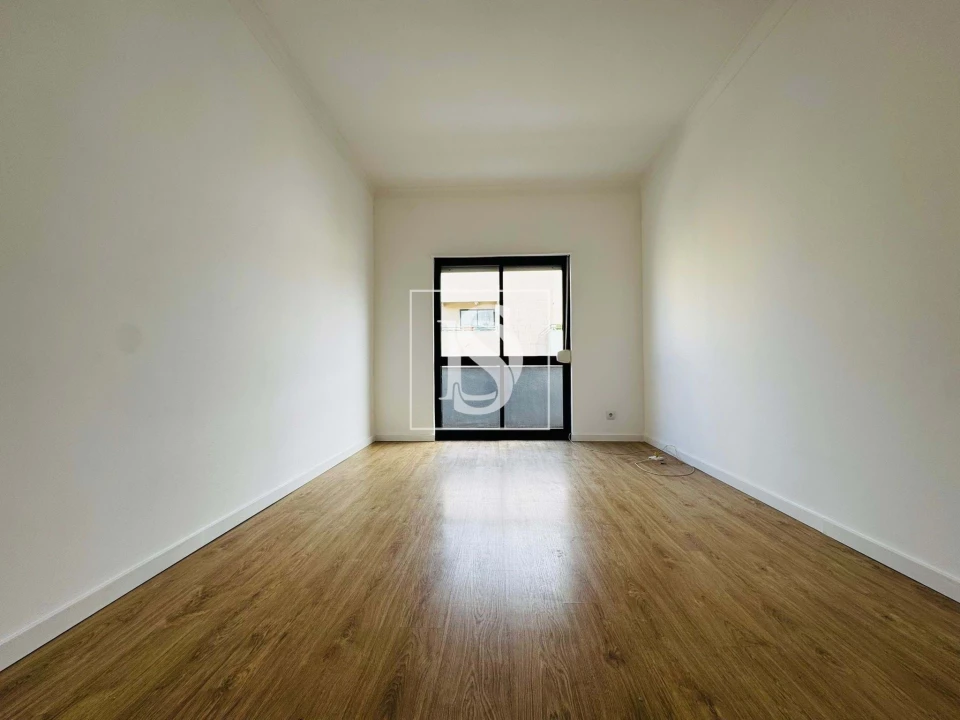 Apartamento T2 para Venda em Barreiro e Lavradio Foto 4