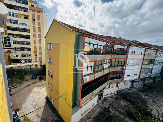 Apartamento T2 para Venda em Barreiro e Lavradio Foto 34