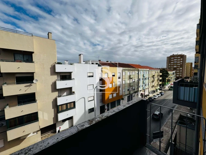 Apartamento T2 para Venda em Barreiro e Lavradio Foto 29