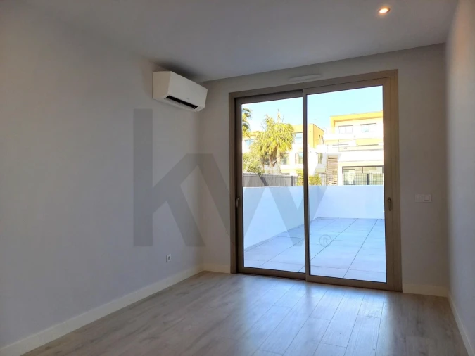 Apartamento T2 para Venda em Cachopo Foto 11